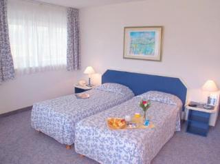 Mercure Raphael Centre Hotel