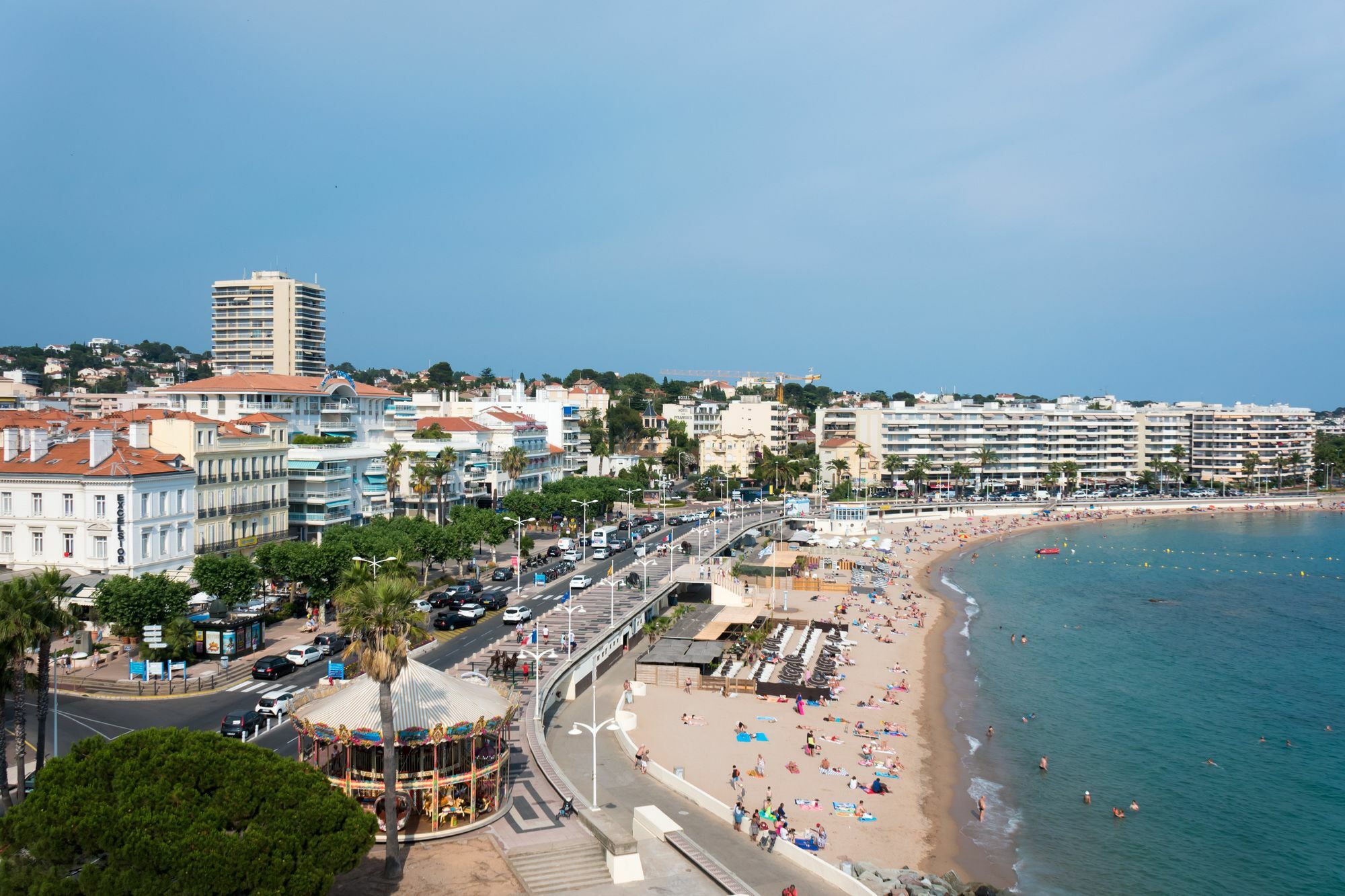 Mercure Raphael Centre 4*