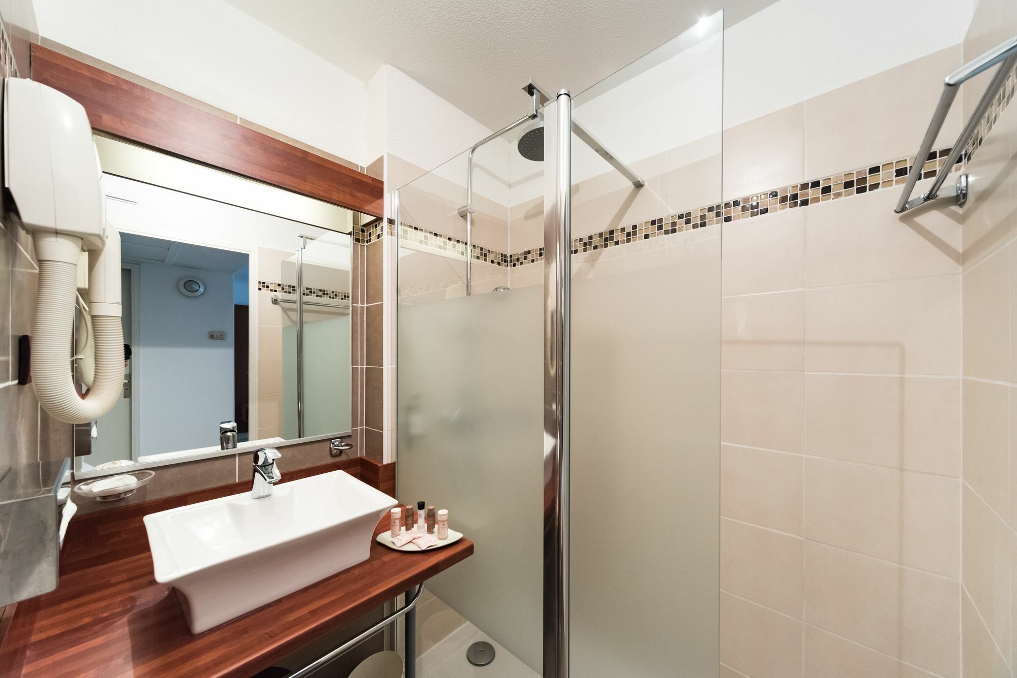 Hotel Mercure Raphael Centre